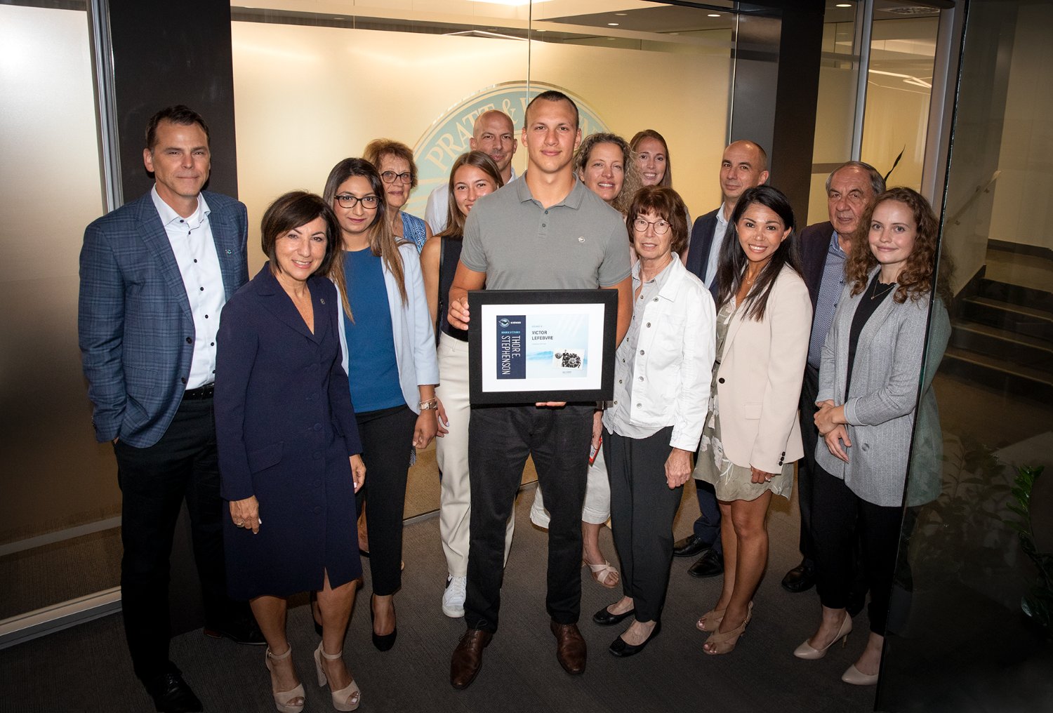 Victor Lefebvre receiving the Thor E. Stephenson scholarship at Pratt & Whitney Canada